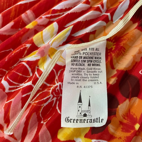 Vintage Floor length Floral Hawaiian Moo Moo Pleated Maxi Dress - Picture 2 of 5